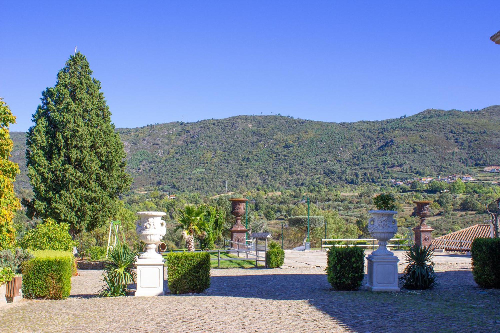 Hotel Rural Casa De Samaioes Chaves Exterior foto
