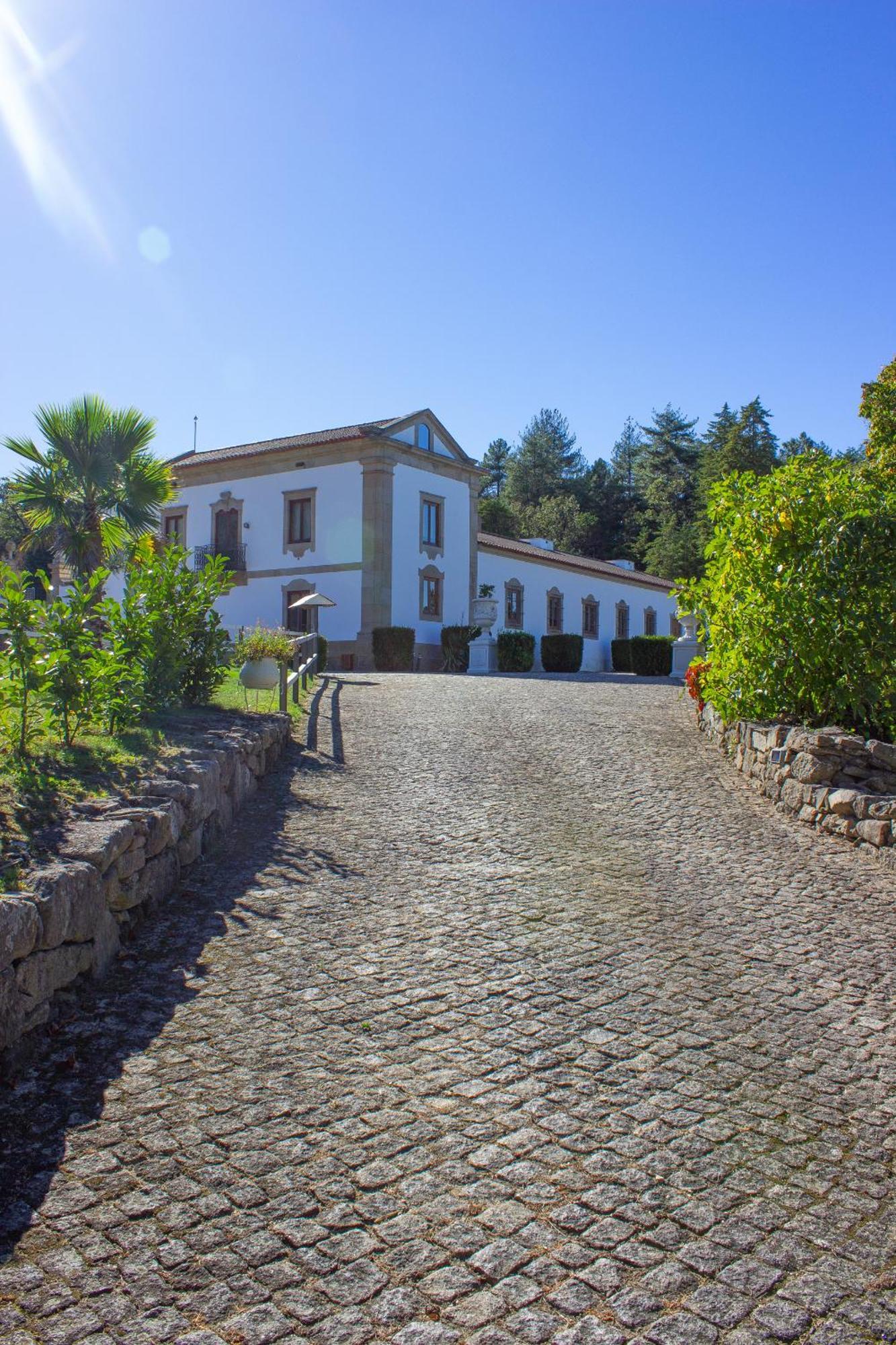Hotel Rural Casa De Samaioes Chaves Exterior foto