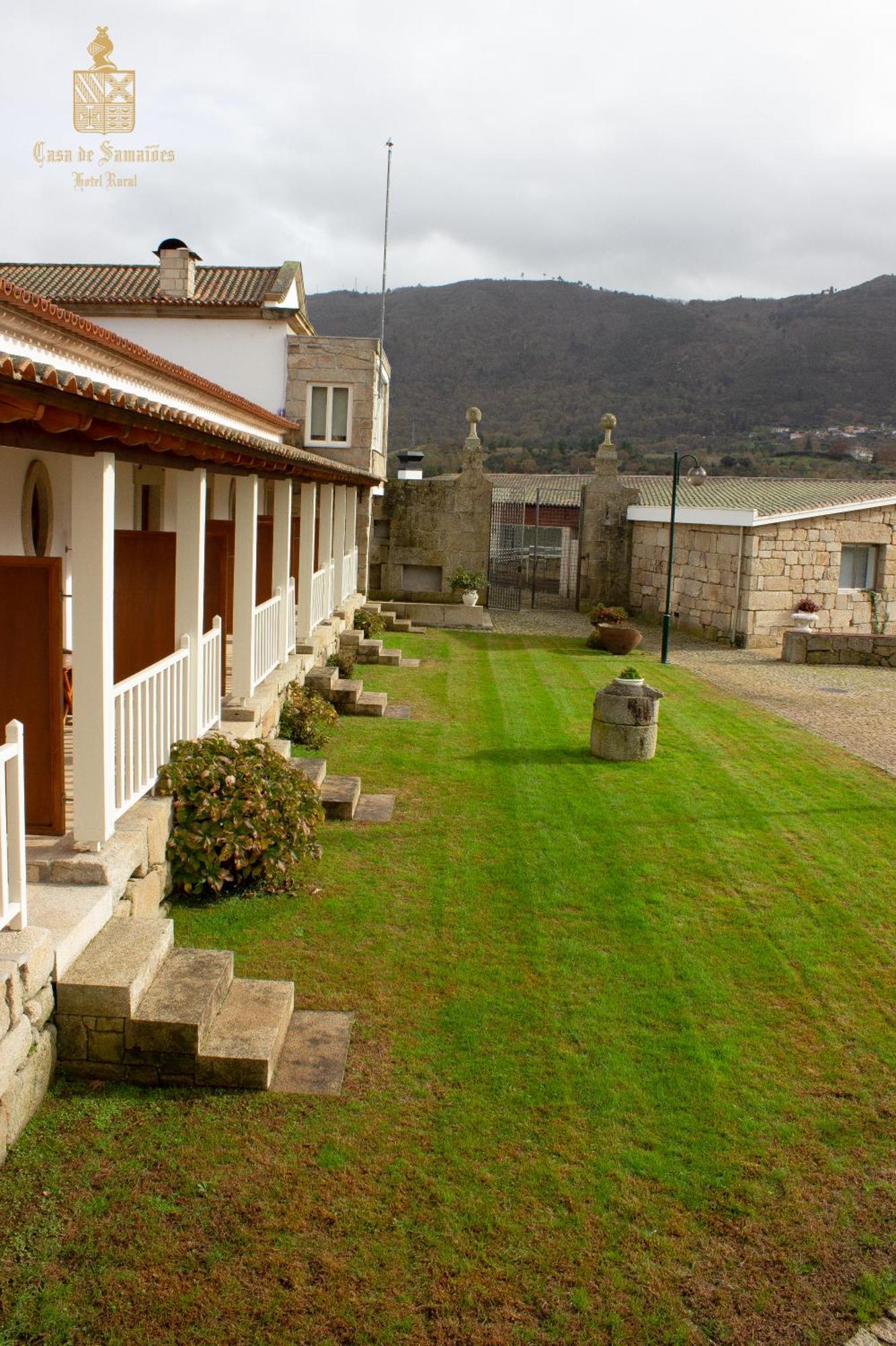 Hotel Rural Casa De Samaioes Chaves Exterior foto