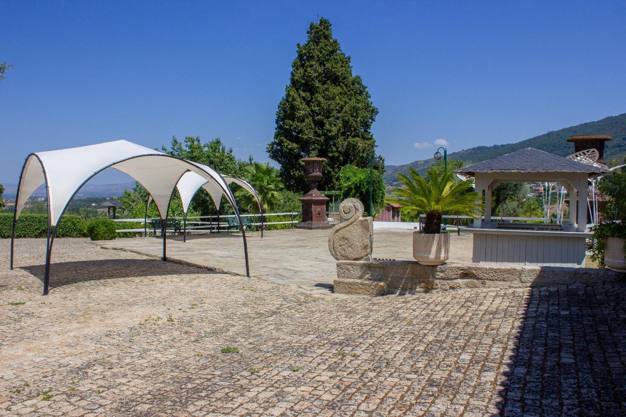 Hotel Rural Casa De Samaioes Chaves Exterior foto